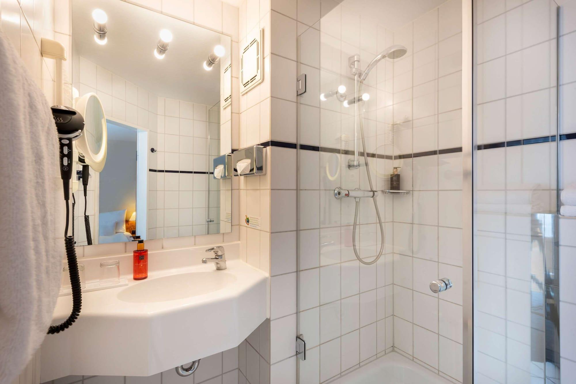 Essential By Dorint Essen Hotell Exteriör bild